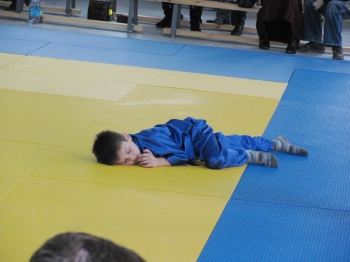 14112010_kick_7